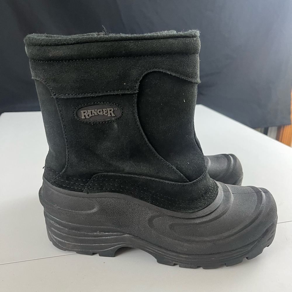 Ranger snow boots
